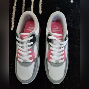 Brand new pink gray Avia air sneakers 9.5